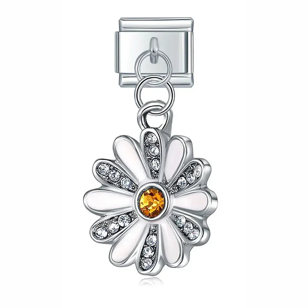 Sparkling White Daisy